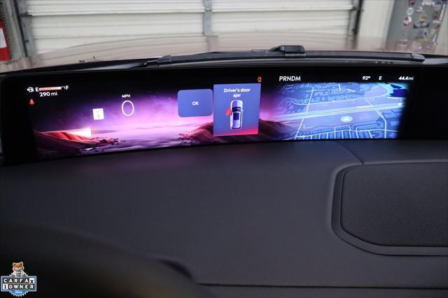 Photo of 2025 Sunrise Copper Metallic Pearlcoat Lincoln Navigator