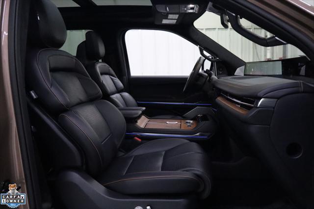Photo of 2025 Sunrise Copper Metallic Pearlcoat Lincoln Navigator