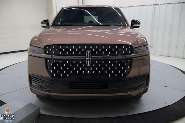Photo of 2025 Sunrise Copper Metallic Pearlcoat Lincoln Navigator