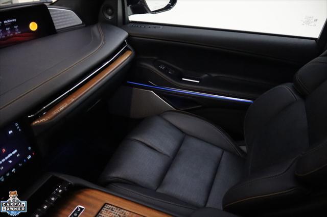 Photo of 2025 Sunrise Copper Metallic Pearlcoat Lincoln Navigator
