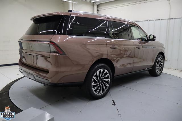 Photo of 2025 Sunrise Copper Metallic Pearlcoat Lincoln Navigator
