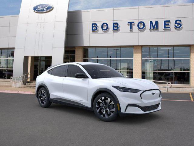 Photo of 2025 Star White Metallic Tri-Coat Ford Mustang Mach-E