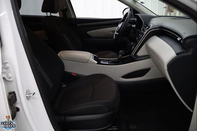 Photo of 2023 White Pearl Hyundai TUCSON
