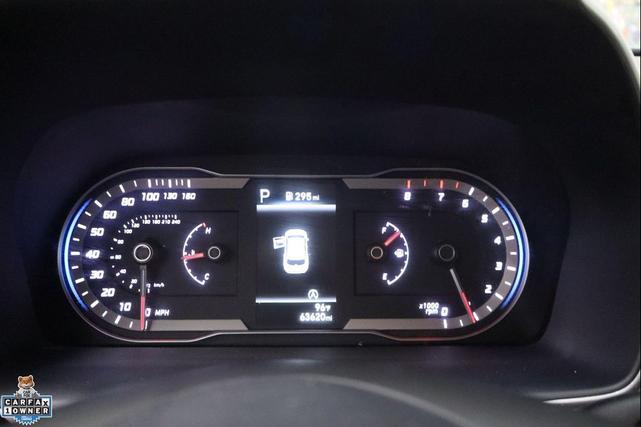 Photo of 2023 White Pearl Hyundai TUCSON
