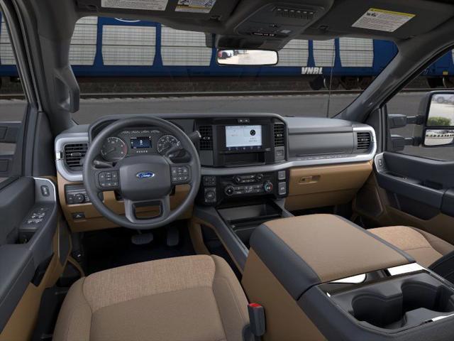 Photo of 2025 Oxford White Ford F-350