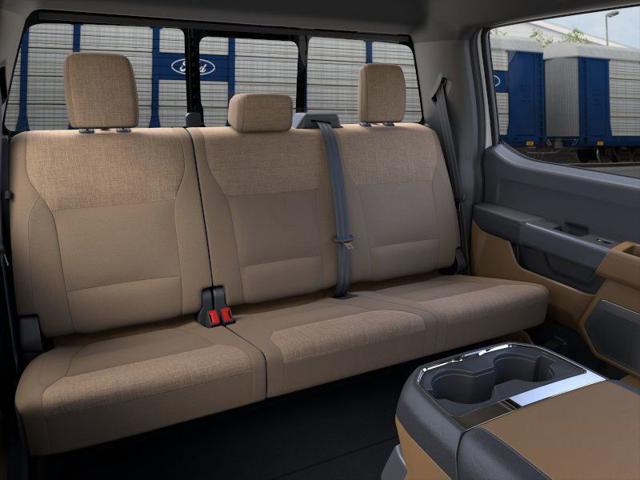 Photo of 2025 Oxford White Ford F-350