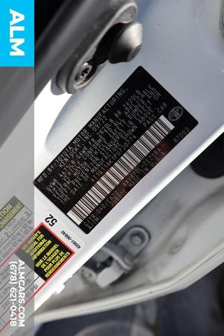 Photo of 2023 Super White Toyota Camry