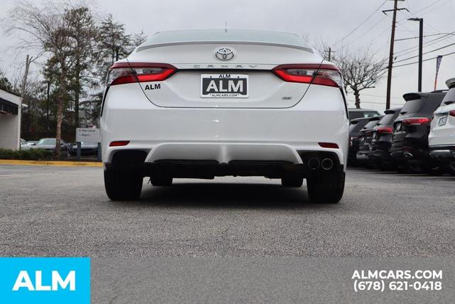 Photo of 2023 Super White Toyota Camry