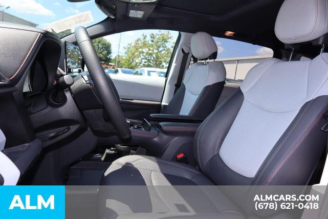 Photo of 2023 Black Toyota Sienna