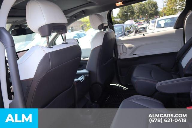 Photo of 2023 Black Toyota Sienna