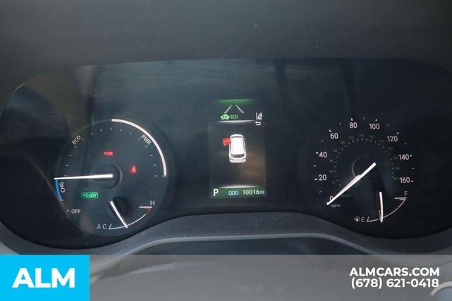 Photo of 2023 Black Toyota Sienna