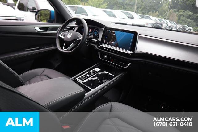 Photo of 2024 Kingfisher Blue Volkswagen Atlas Cross Sport