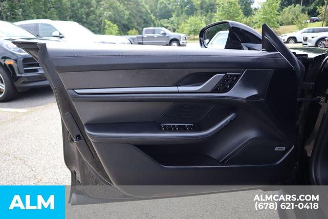 Photo of 2020 Black Porsche Taycan