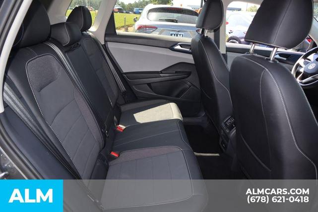 Photo of 2024 Platinum Gray Metallic Volkswagen Taos