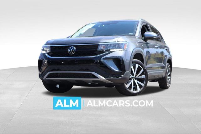 Photo of 2024 Platinum Gray Metallic Volkswagen Taos