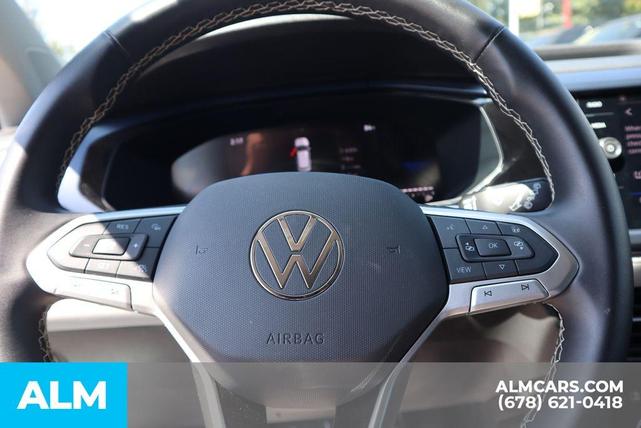 Photo of 2024 Platinum Gray Metallic Volkswagen Taos