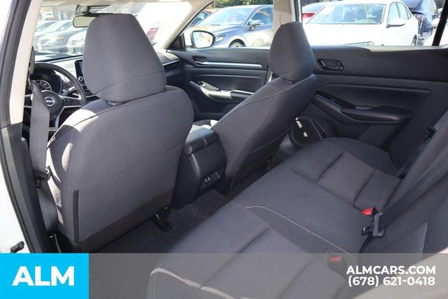 Photo of 2023 Pearl White Tri-Coat Nissan Altima