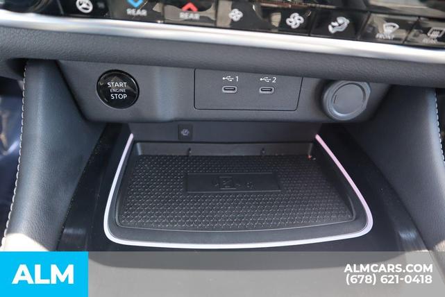 Photo of 2024 Pearl Nissan Rogue