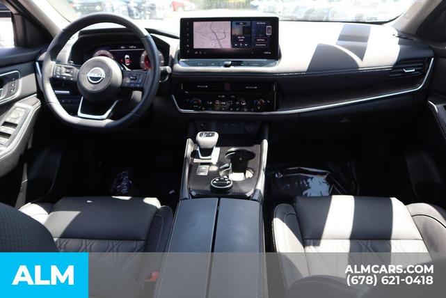 Photo of 2024 Pearl Nissan Rogue