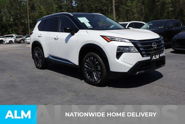 Photo of 2024 Pearl Nissan Rogue