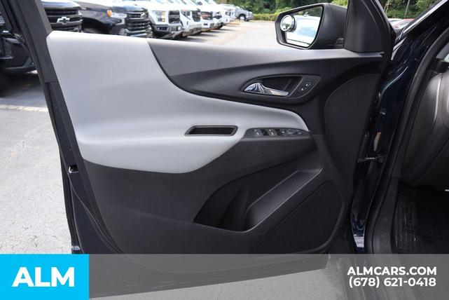Photo of 2020 Midnight Blue Metallic Chevrolet Equinox