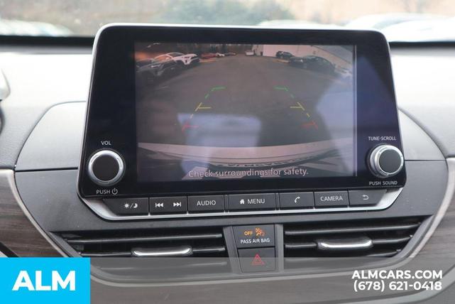 Photo of 2023 Brilliant Silver Metallic Nissan Altima