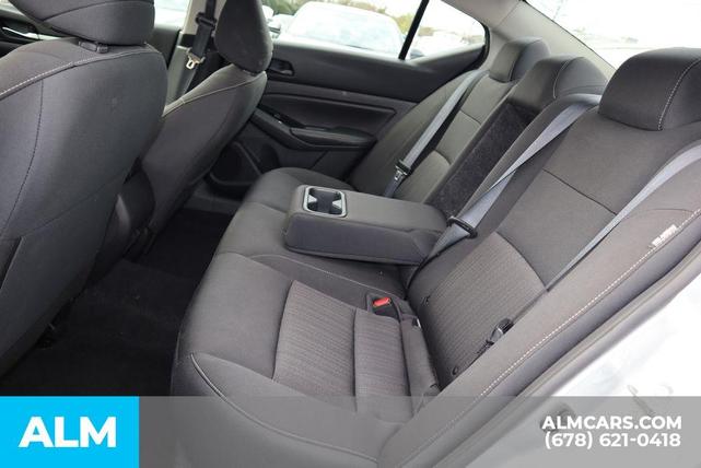 Photo of 2023 Brilliant Silver Metallic Nissan Altima