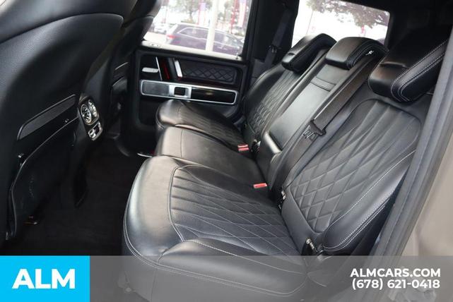 Photo of 2021 G manufaktur Dark Olive Green magno Mercedes-Benz G-Class