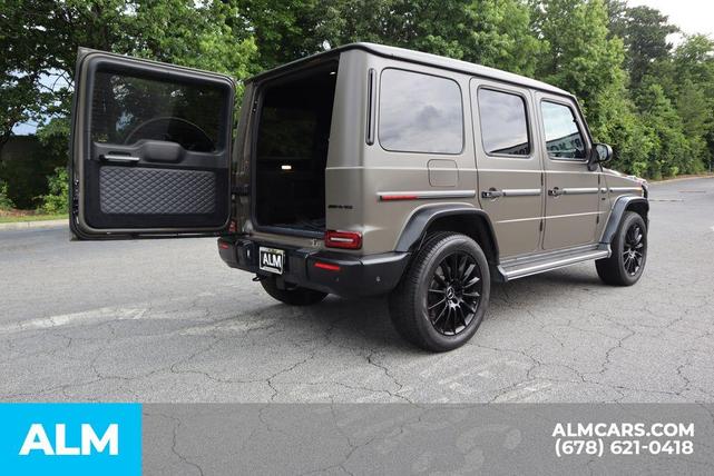 Photo of 2021 G manufaktur Dark Olive Green magno Mercedes-Benz G-Class