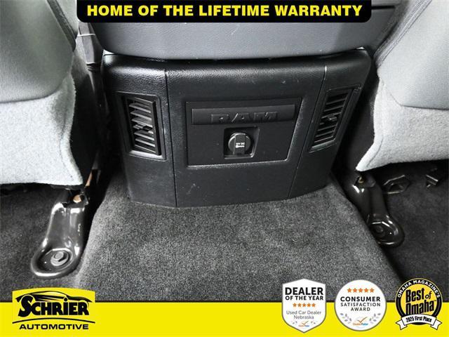 Photo of 2016 Bright Silver Metallic Clearcoat RAM 1500