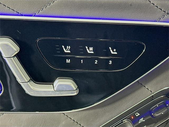 Photo of 2022 Black Mercedes-Benz S-Class
