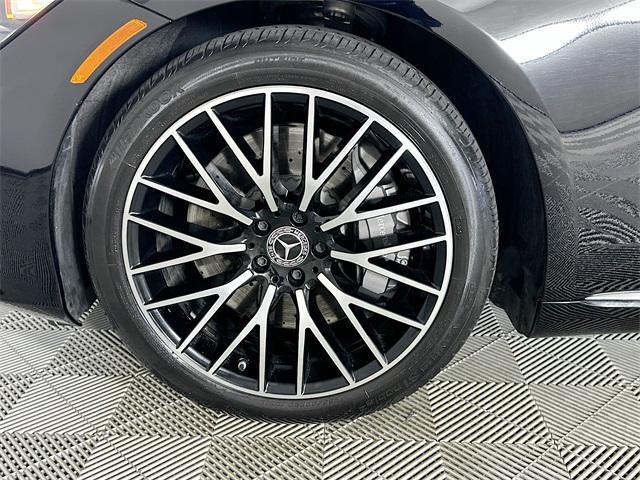 Photo of 2022 Black Mercedes-Benz S-Class