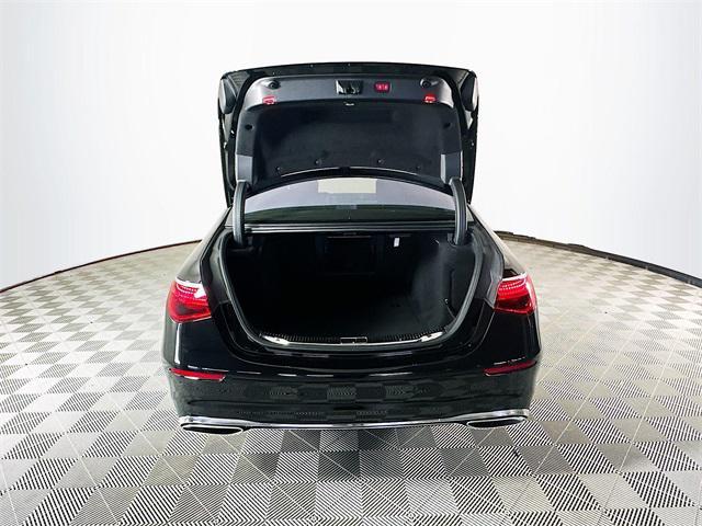 Photo of 2022 Black Mercedes-Benz S-Class