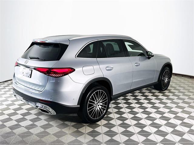 Photo of 2026 Silver Metallic Mercedes-Benz GLC 300