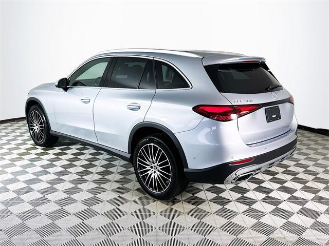 Photo of 2026 Silver Metallic Mercedes-Benz GLC 300