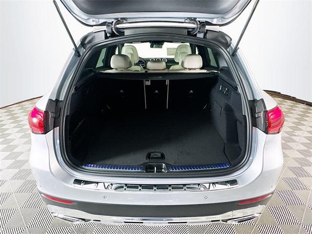 Photo of 2026 Silver Metallic Mercedes-Benz GLC 300