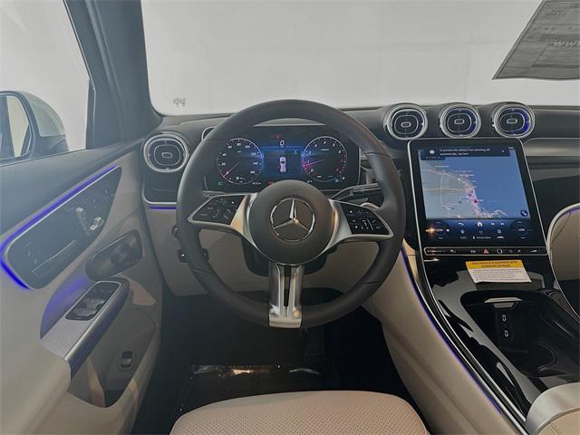 Photo of 2026 Polar White Mercedes-Benz GLC 300