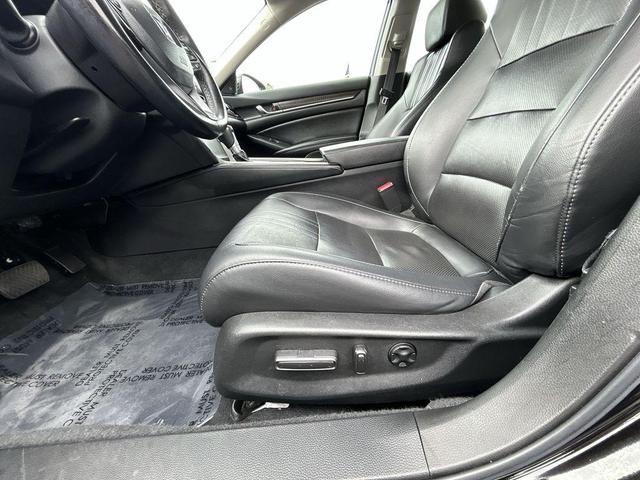 Photo of 2021 Crystal Black Pearl Honda Accord