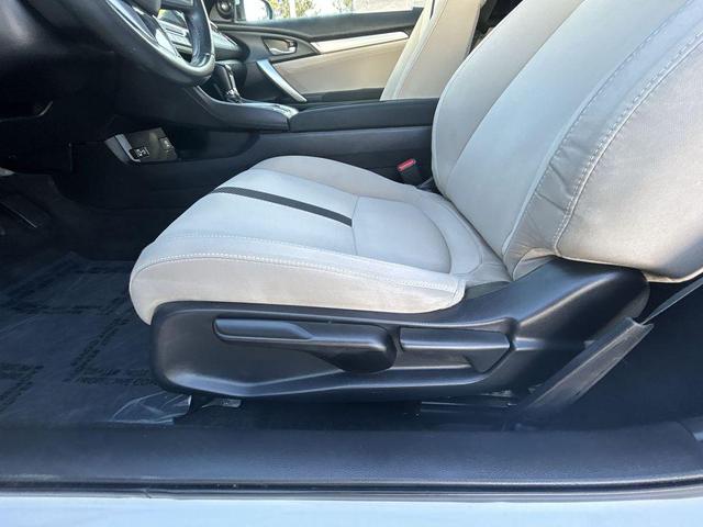 Photo of 2019 Platinum White Honda Civic