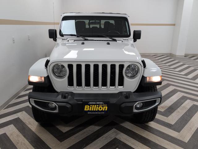 Photo of 2021 Bright White Clearcoat Jeep Gladiator