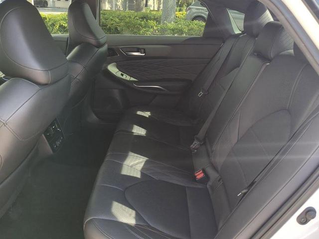 Photo of 2022 Wind Chill Pearl Toyota Avalon