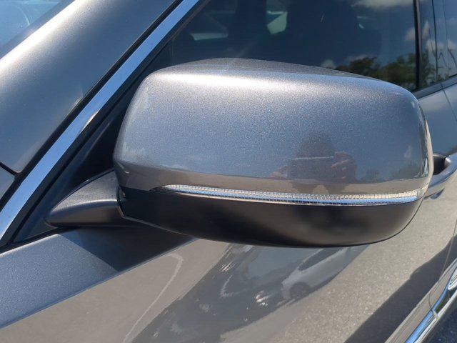 Photo of 2025 Carbon Acura RDX