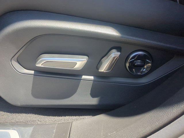Photo of 2025 Carbon Acura RDX
