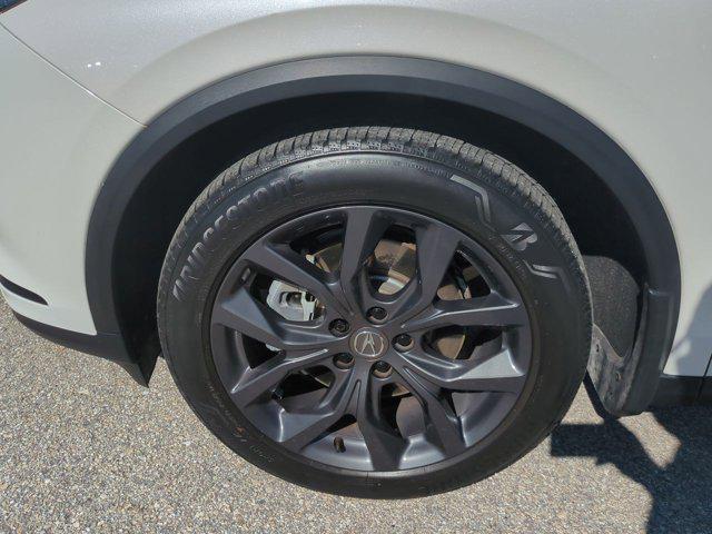 Photo of 2023 Platinum White Pearl Acura MDX