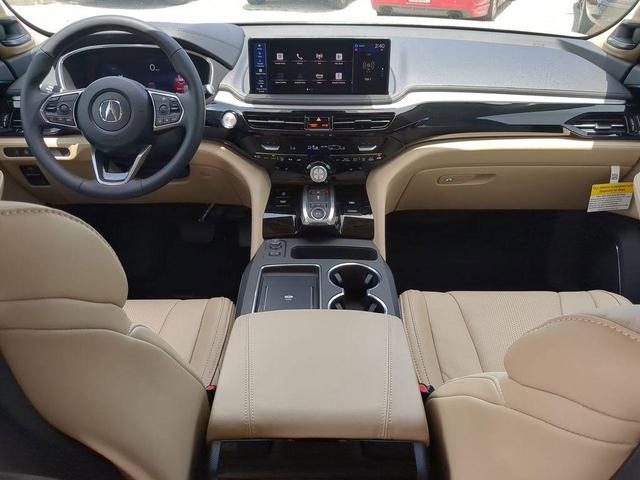 Photo of 2025 Platinum Acura MDX
