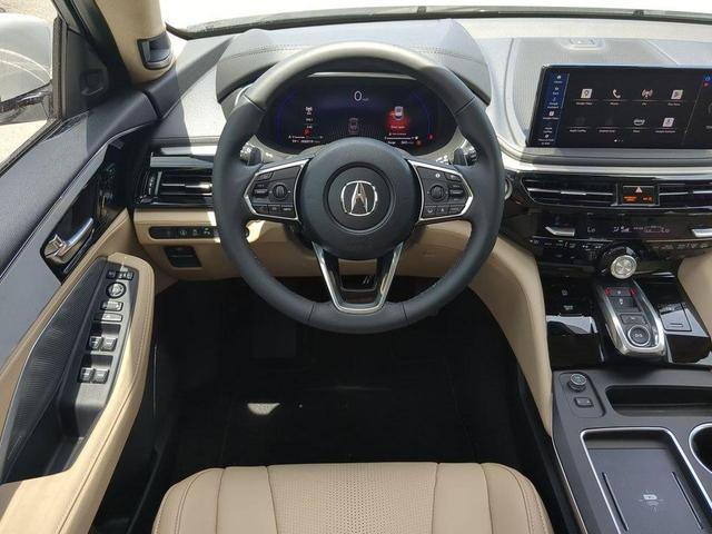 Photo of 2025 Platinum Acura MDX
