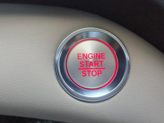 Photo of 2025 Platinum Acura RDX