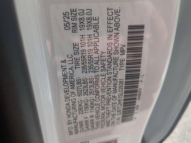 Photo of 2025 Platinum Acura RDX