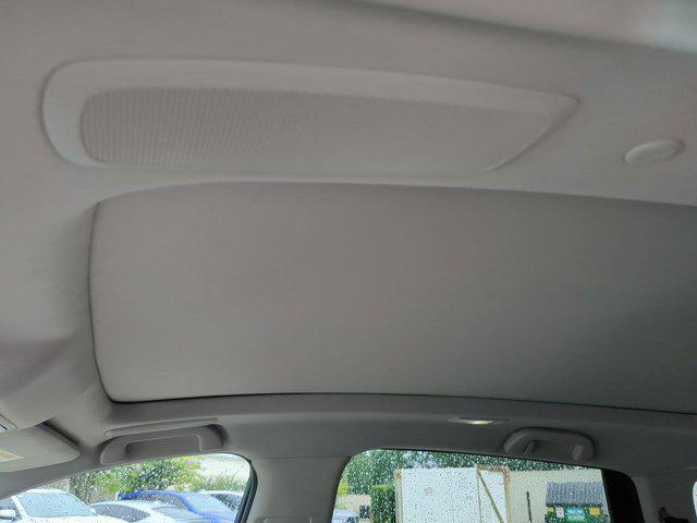 Photo of 2025 Platinum Acura RDX