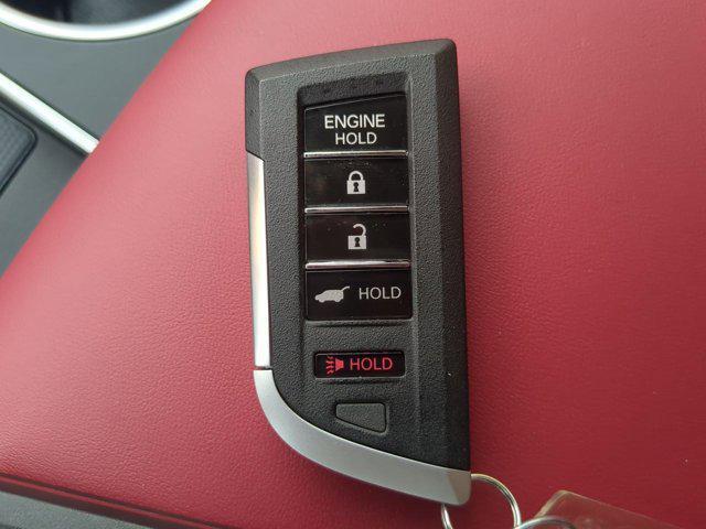 Photo of 2025 Platinum Acura MDX